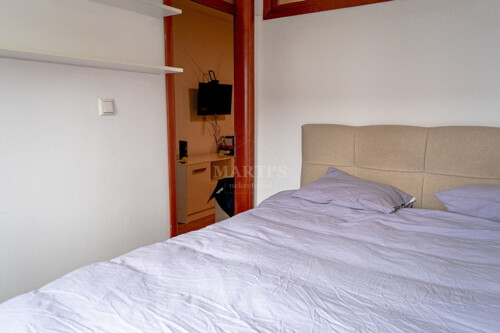 Thumbnail 6327780 - 4