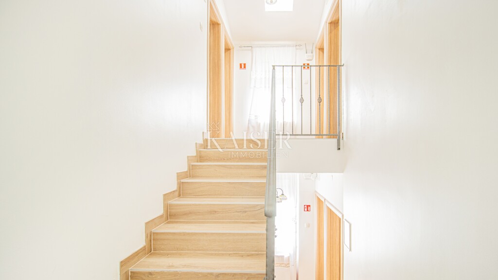 Image 6327822 - 17