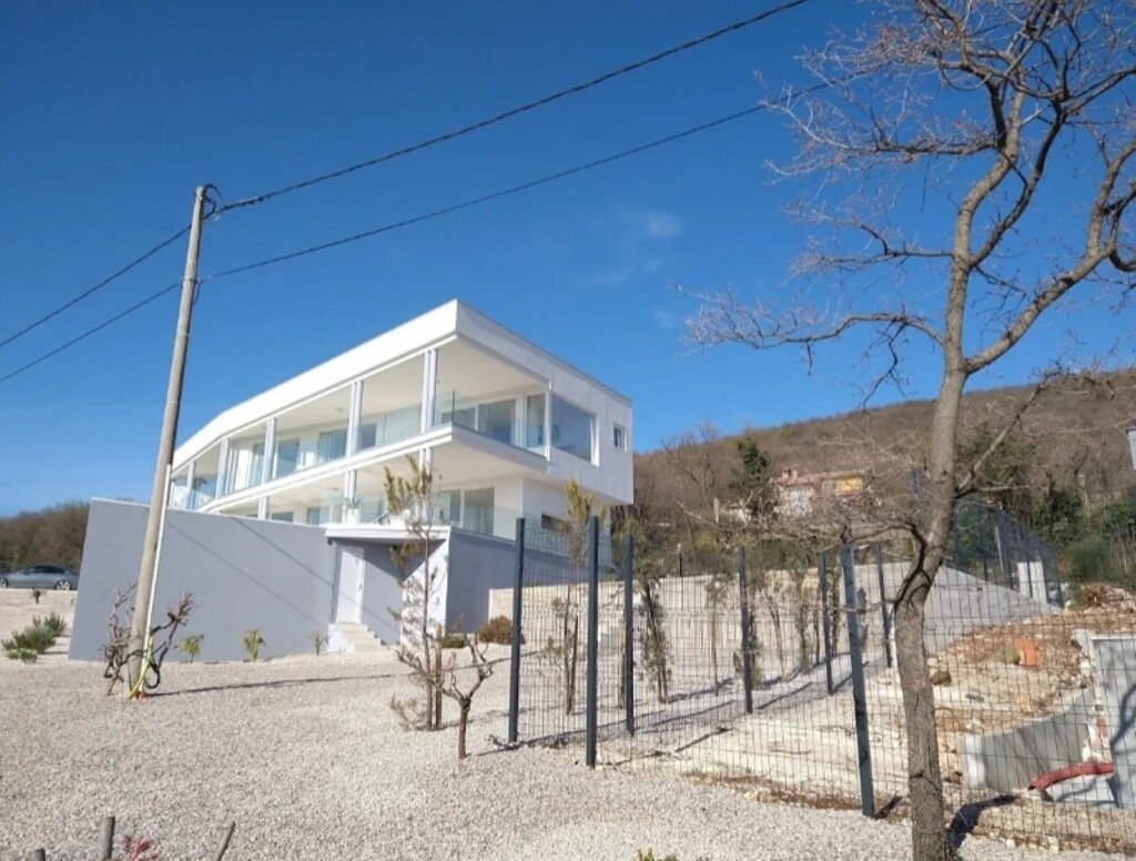 Image 6327872 - 5