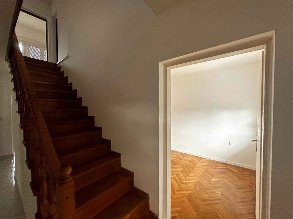 Image 6327900 - 11
