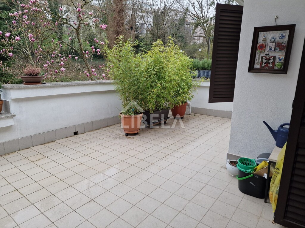 Image 6327913 - 14