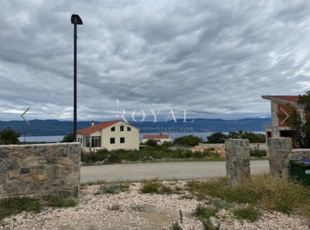 Image 6328140 - 7