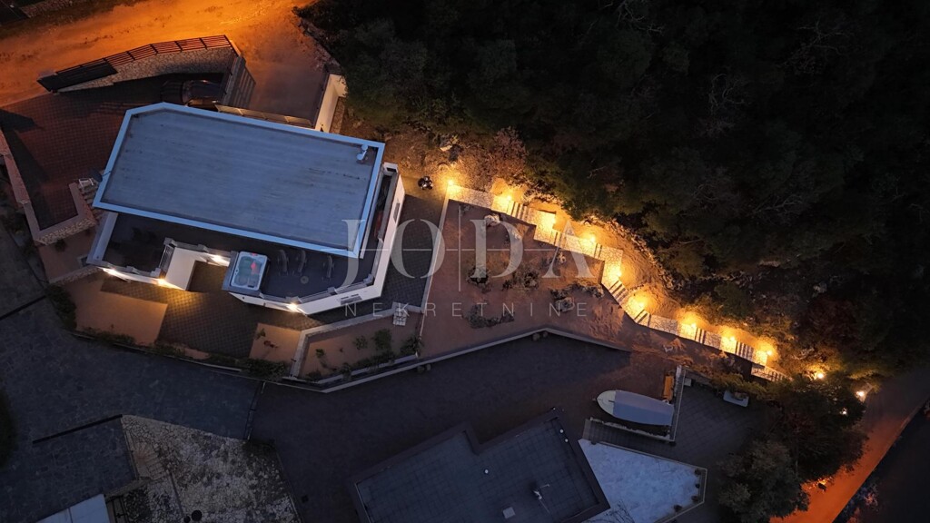 Image 6328281 - 8