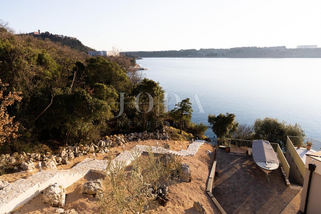 Image 6328281 - 6
