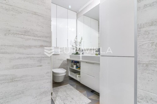 Thumbnail 6328312 - 15