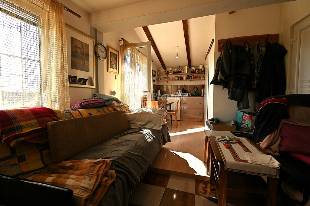 Image 6328328 - 3