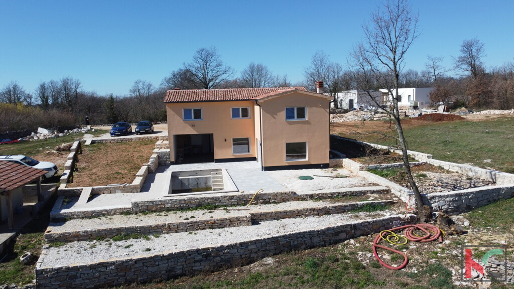 Image 6328335 - 3