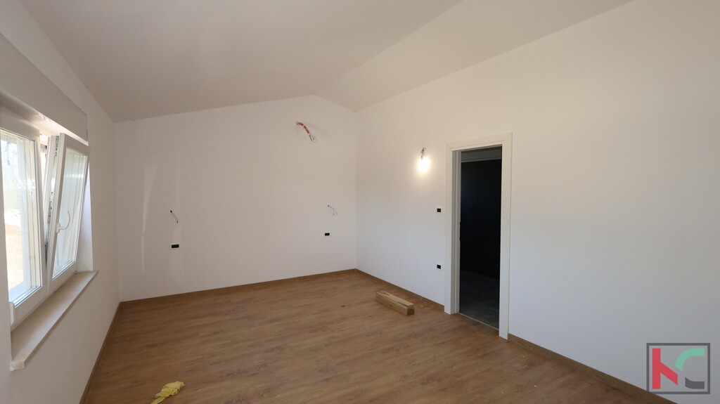 Image 6328335 - 18