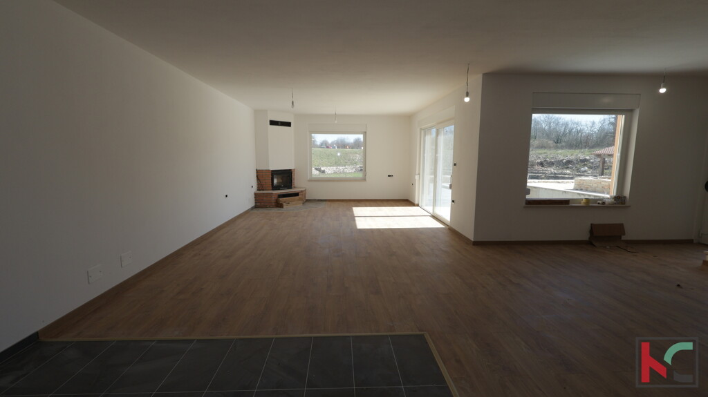 Image 6328335 - 11