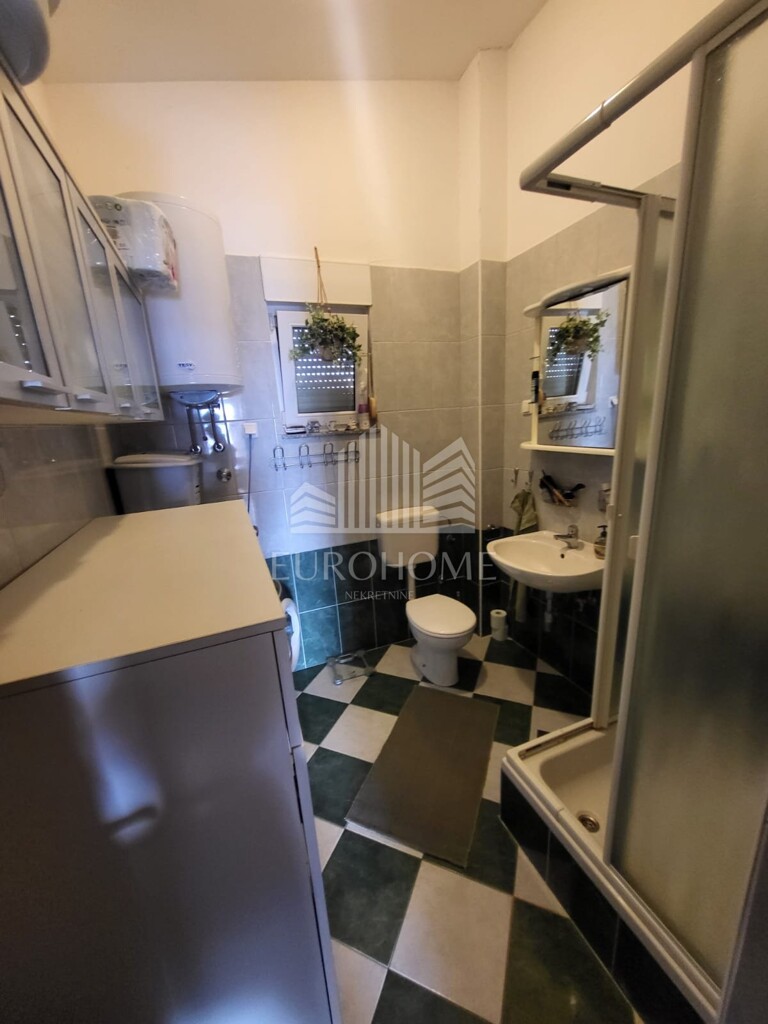 Image 6328342 - 9