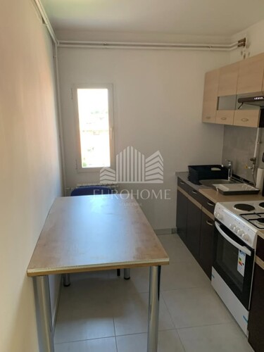 Donja Dubrava, stan u kući, 85 m2, 4. kat