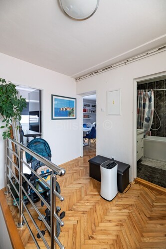 Thumbnail 6328447 - 9