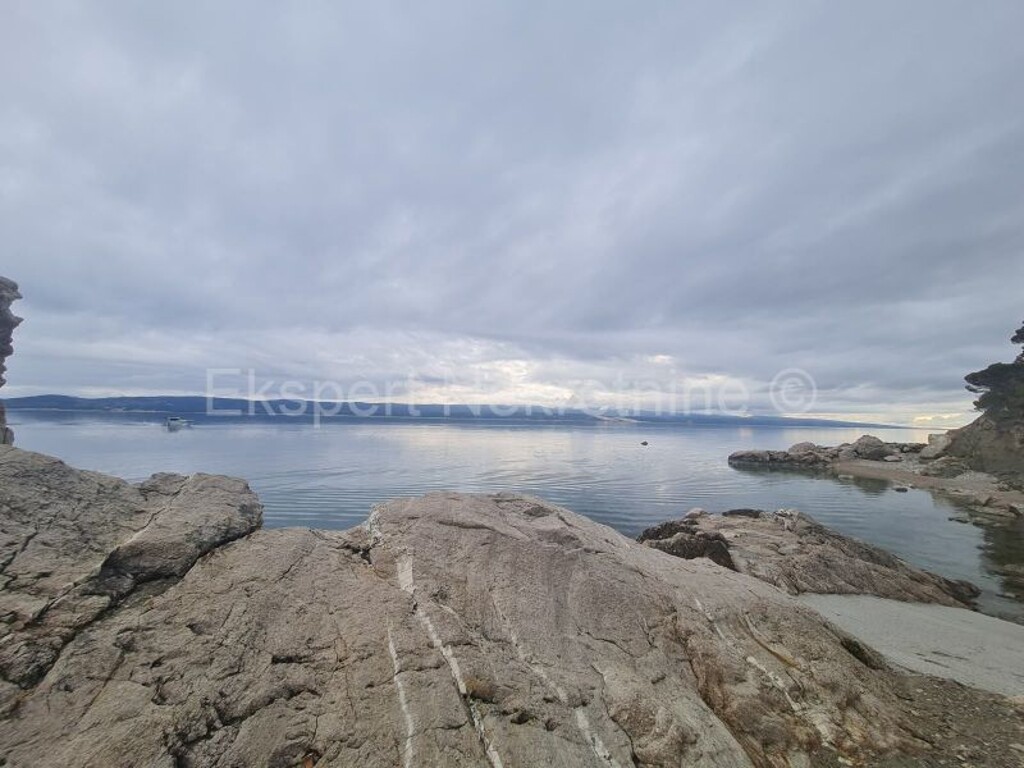 Image 6328458 - 6