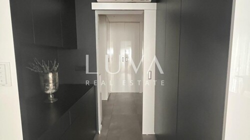 Thumbnail 6328487 - 7