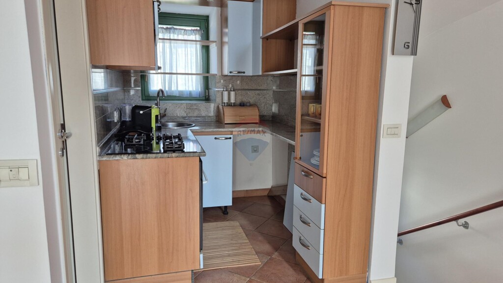 Image 6328537 - 8