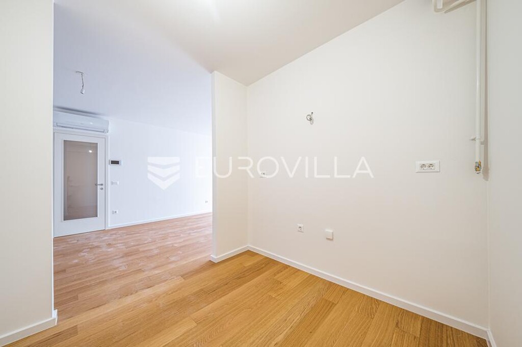 Image 6329100 - 4