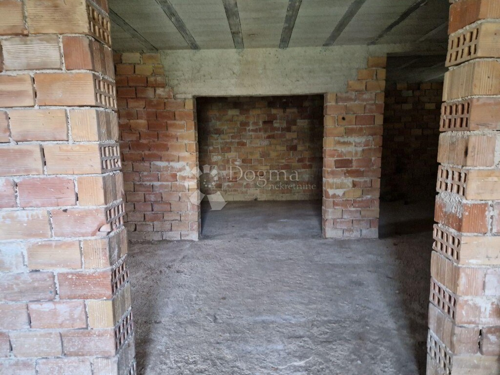 Image 6329149 - 12