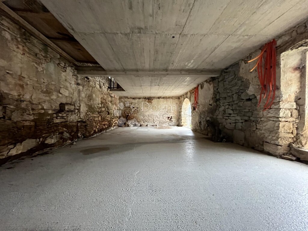 Image 6329158 - 3