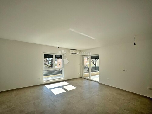 Thumbnail 6329166 - 3