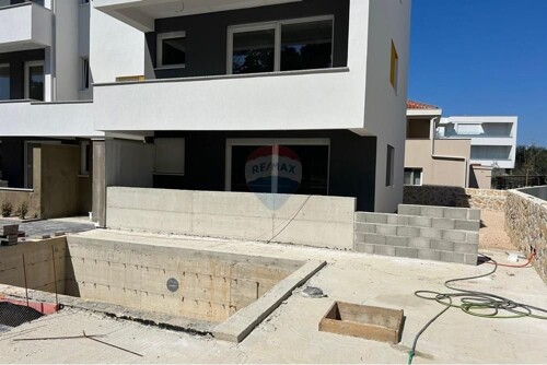 Thumbnail 6329277 - 7