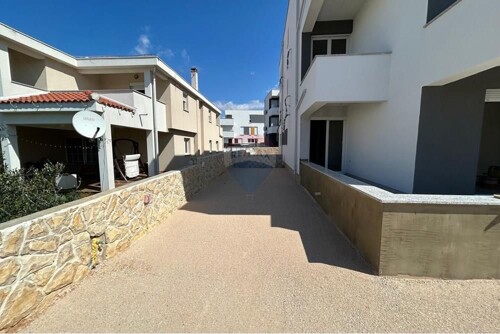 Thumbnail 6329277 - 11