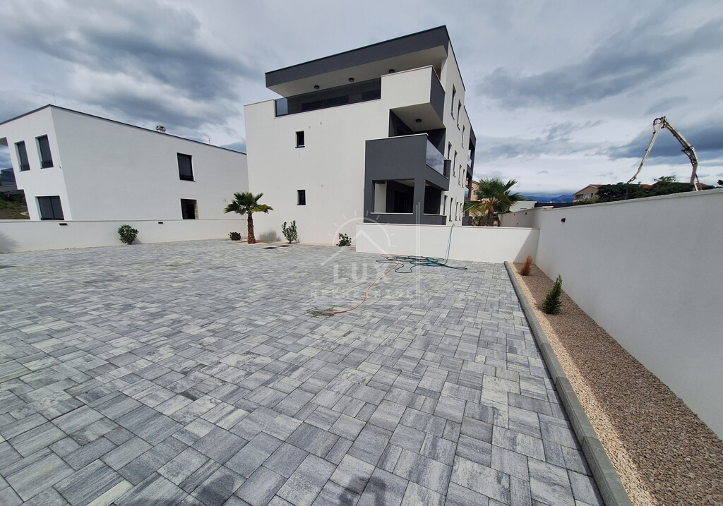 Image 6329457 - 2