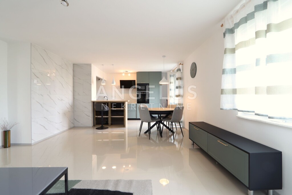 Image 6329477 - 2