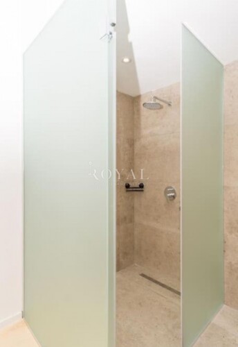 Thumbnail 6330054 - 9
