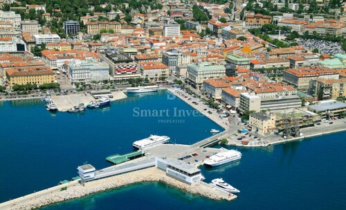 RIJEKA, stan na Rivi 142 m2, 1.red do mora!