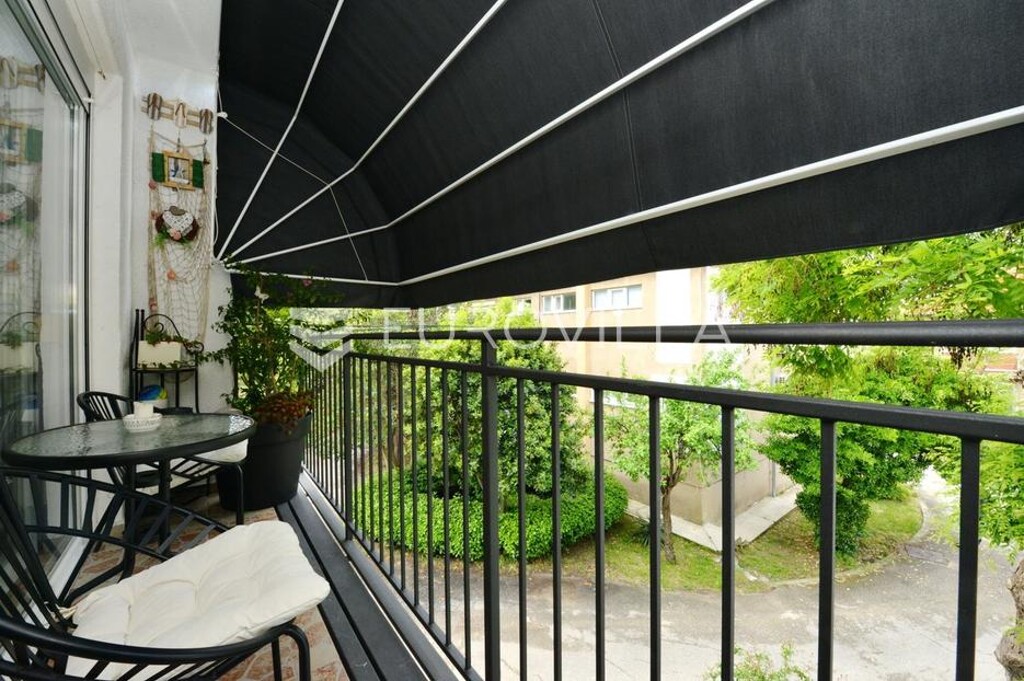 Image 6330187 - 8