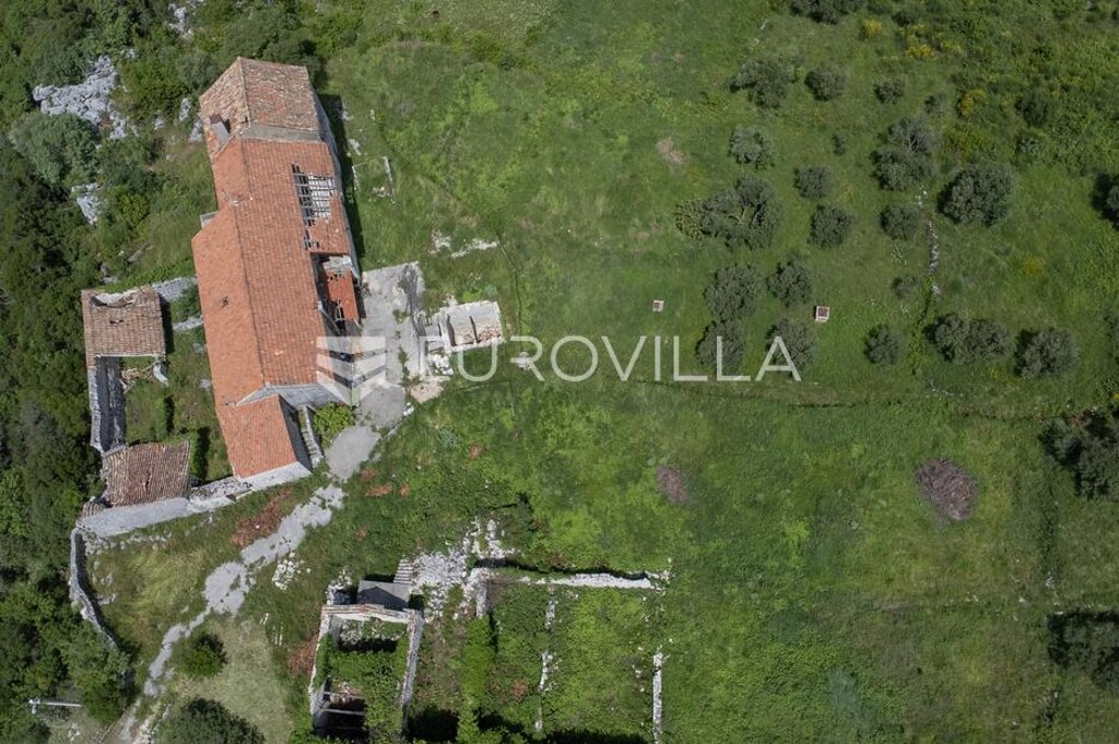 Image 6330189 - 3