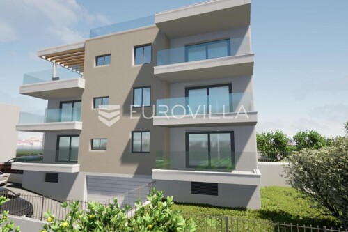 Thumbnail 6330200 - 2