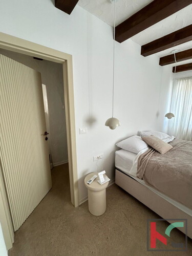 Thumbnail 6330233 - 5