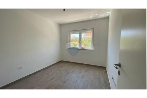 Thumbnail 6330303 - 9