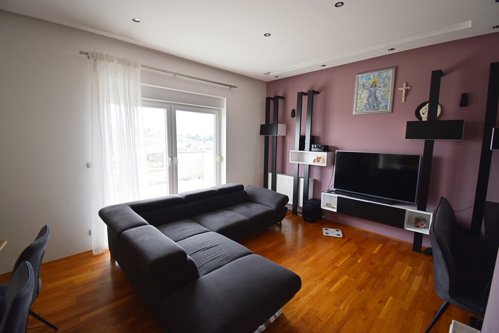 Image 6330319 - 7