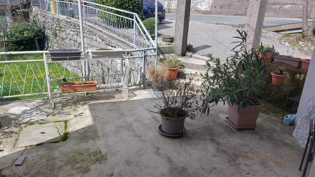 Image 6330363 - 8