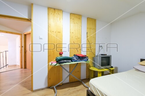 Thumbnail 6330579 - 11