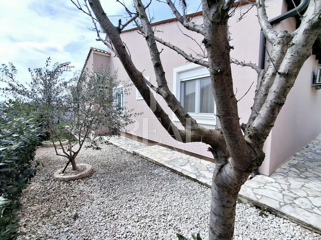 Image 6330596 - 7