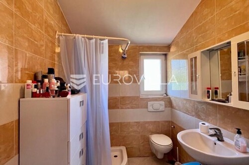 Thumbnail 6330687 - 7