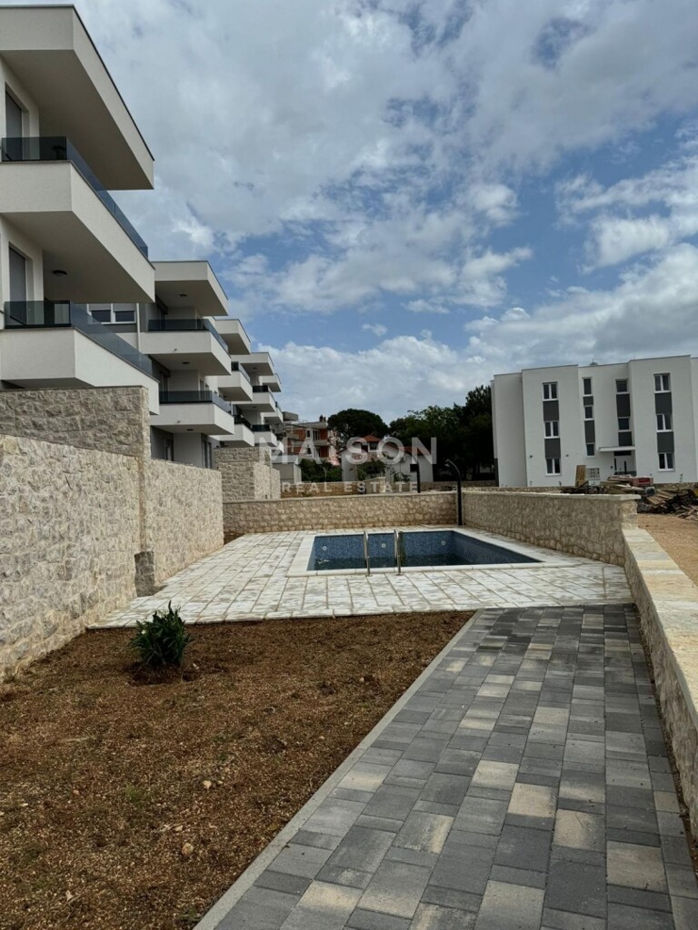 Image 6330772 - 5