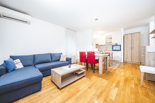 HOTO VILLE, Strmec,dvosoban stan 46,50m2 sa spremištem i parkingom 3m2