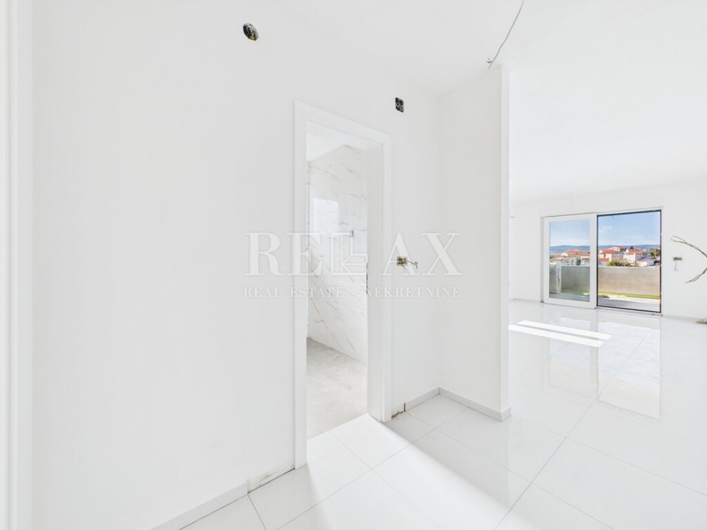Image 6330812 - 1