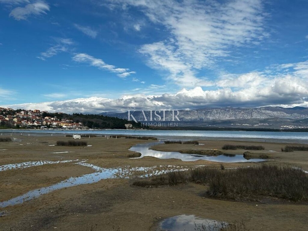 Image 6330818 - 3