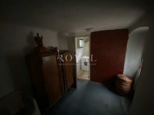 Thumbnail 6331114 - 11