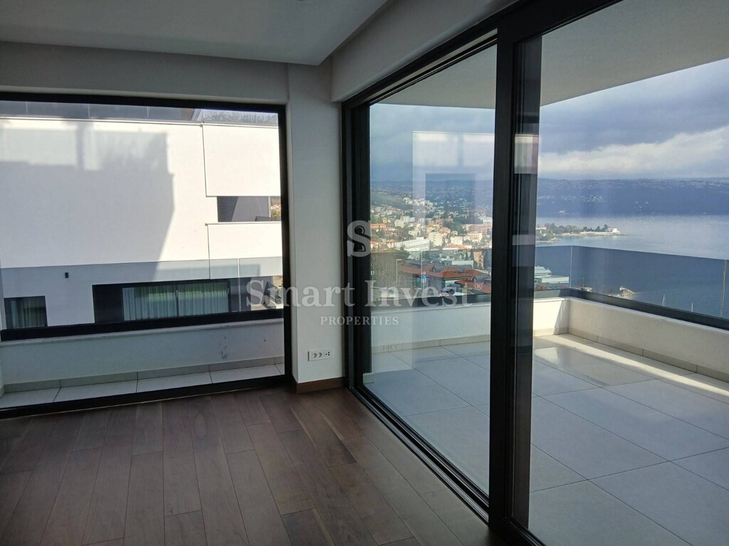 Image 6331152 - 12