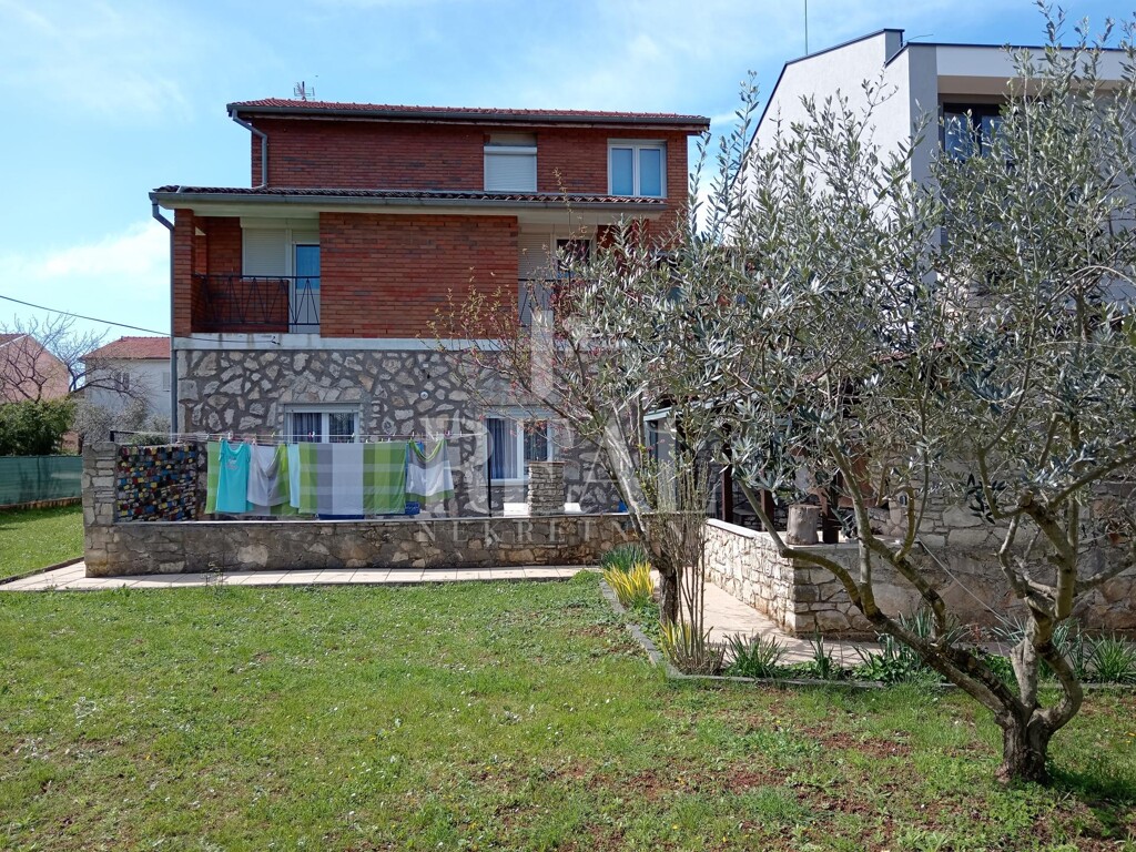 Image 6331178 - 7