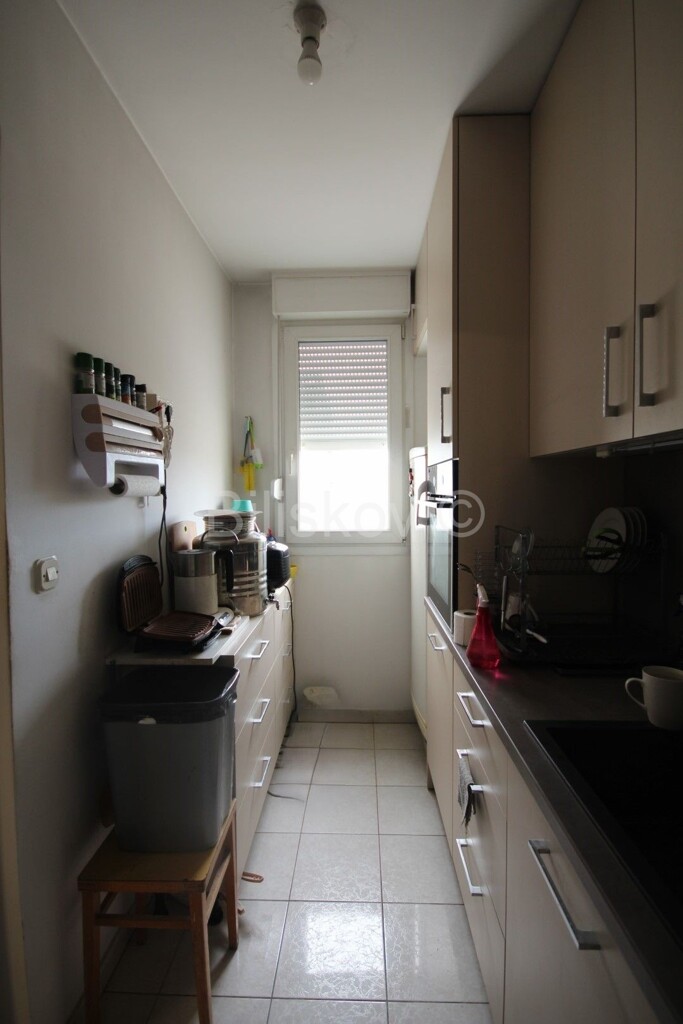Image 6331377 - 7