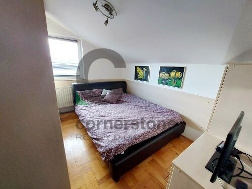 Thumbnail 6331419 - 7