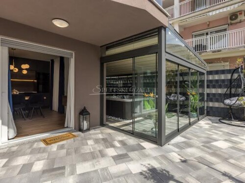 Strožanac- Ekskluzivno, Luksuzan stan u samom centru 91,73m2