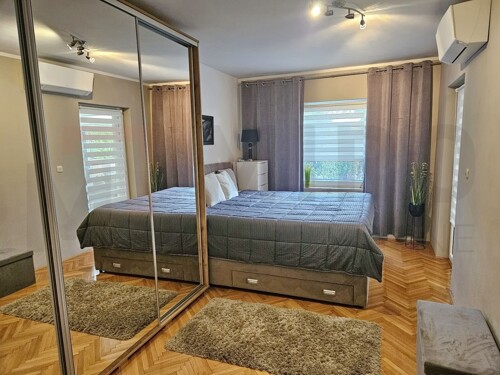 Thumbnail 6331466 - 6